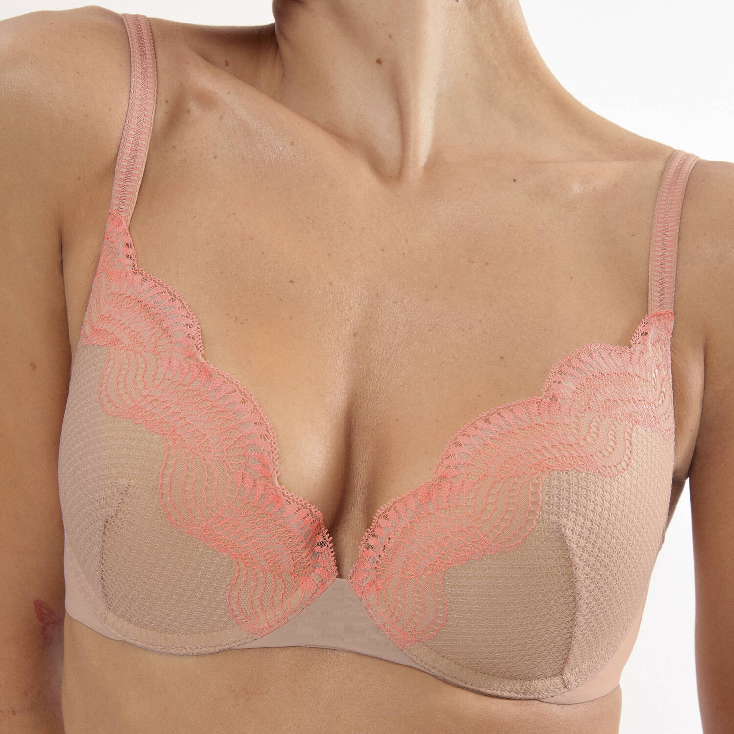 Σουτιέν Triumph Comfort Glam WHU
