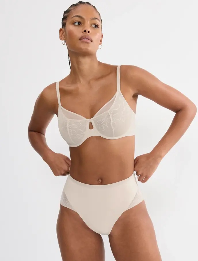 Σουτιέν Contour Comfort W01 Triumph