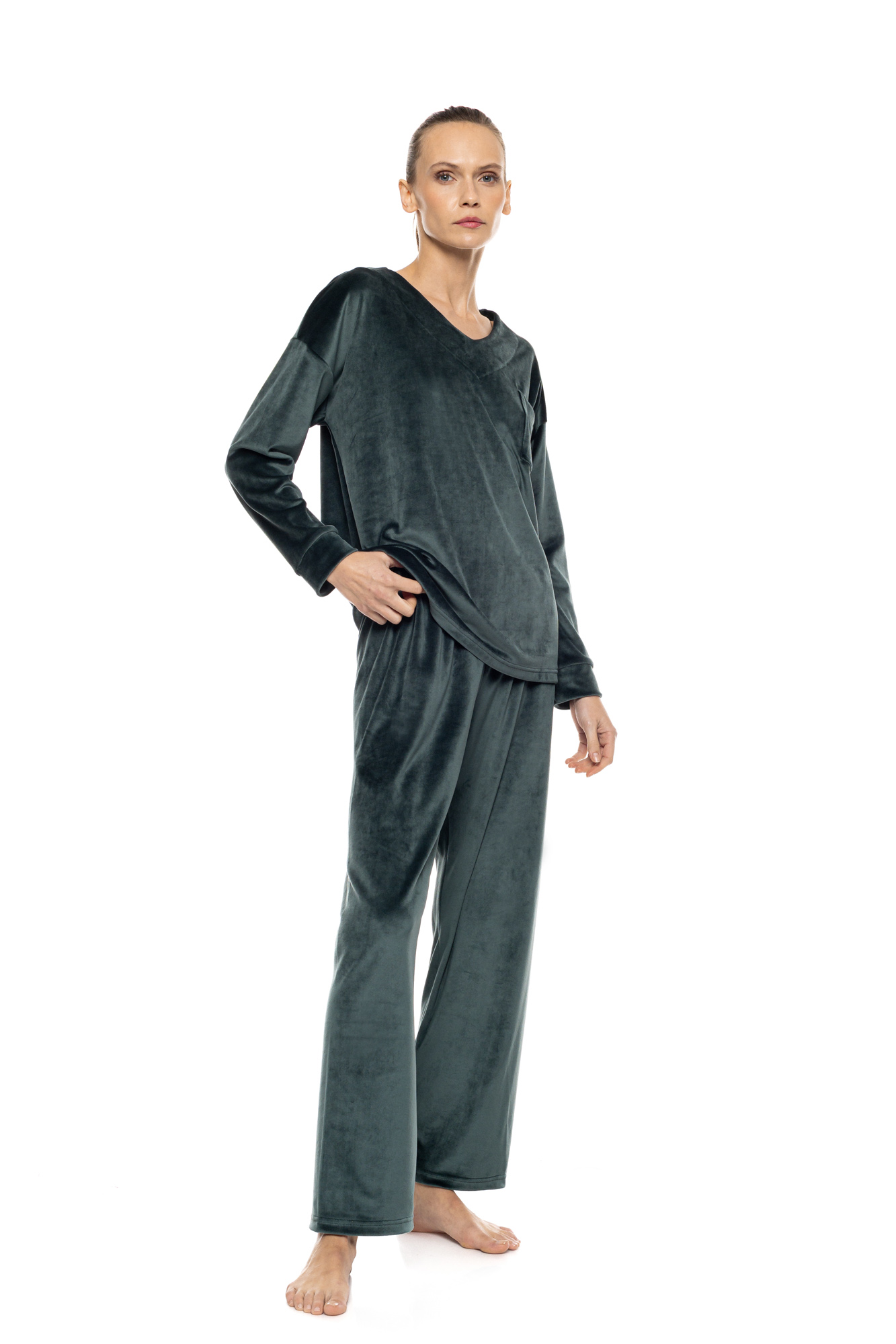 Pink Label Soft Velvet W2024 γυναικεία πιτζάμα Chocolate